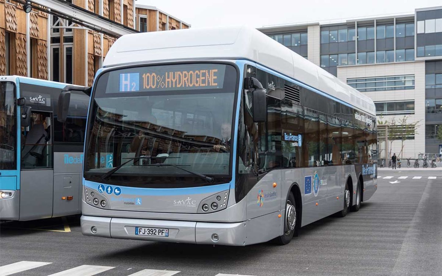Réduire les émissions de polluants: le retour d'expérience de Versailles Grand Parc sur le déploiement des bus à hydrogène