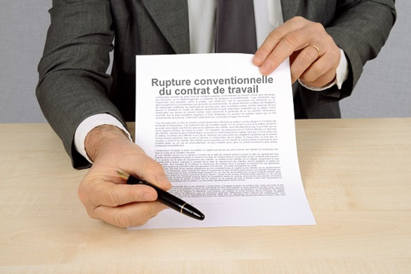 L'APPLICATION DE LA RUPTURE CONVENTIONNELLE DANS LA FONCTION PUBLIQUE : REALITE OU FICTION ?
