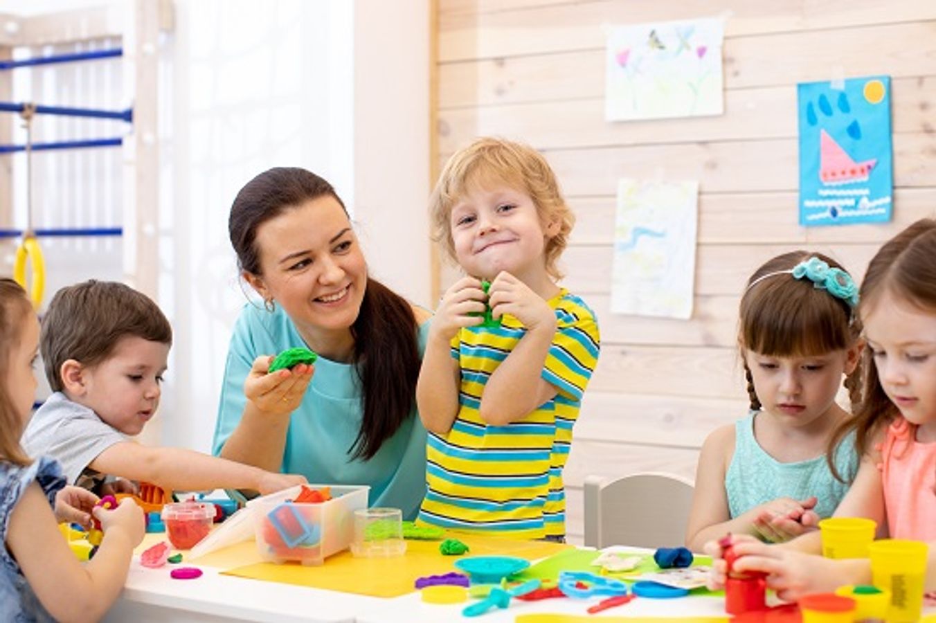 Prendre soin des professionnels de la petite enfance : encourager les pratiques réflexives