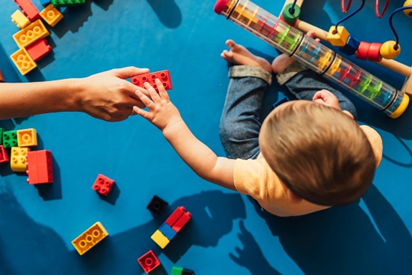 Comment moderniser et adapter l’accompagnement professionnel des assistants familiaux pour gagner en attractivité ?