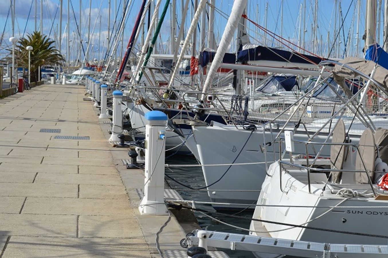 Eau et électricité sur les ports : comment optimiser la gestion de ces ressources ?