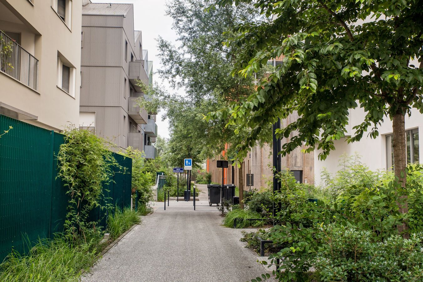 Quels sont les enjeux de la restauration de la biodiversité dans le secteur de l'habitat social ?