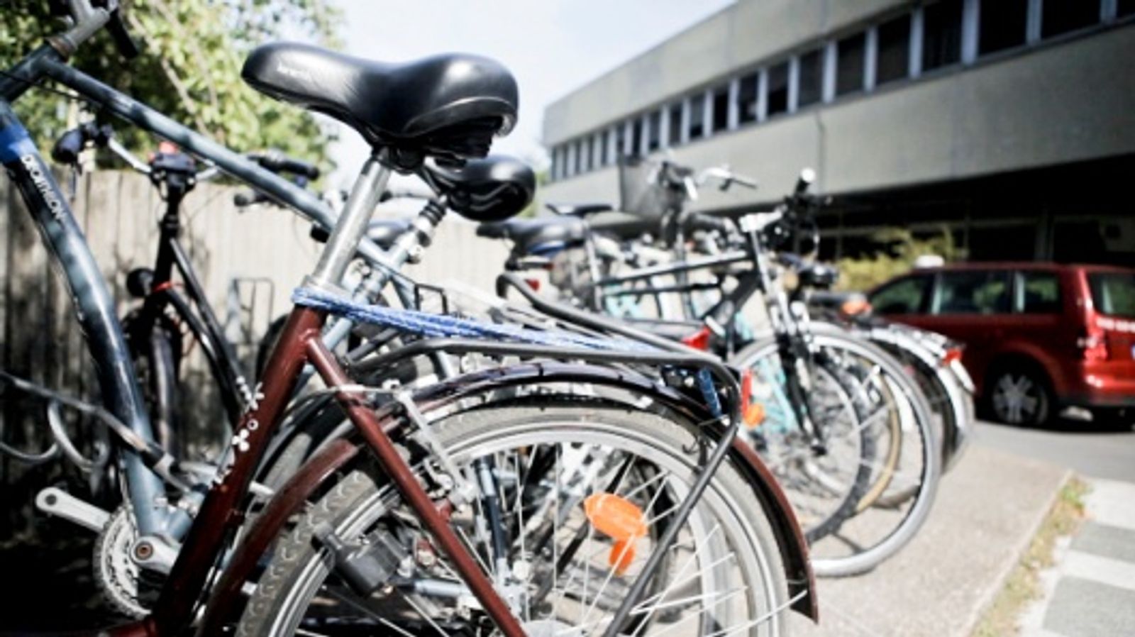 La place du vélo dans la mobilité, les plans vélos : enjeux et perspectives au regard des aménagements de voirie, des coûts et des opérateurs de free-floating
